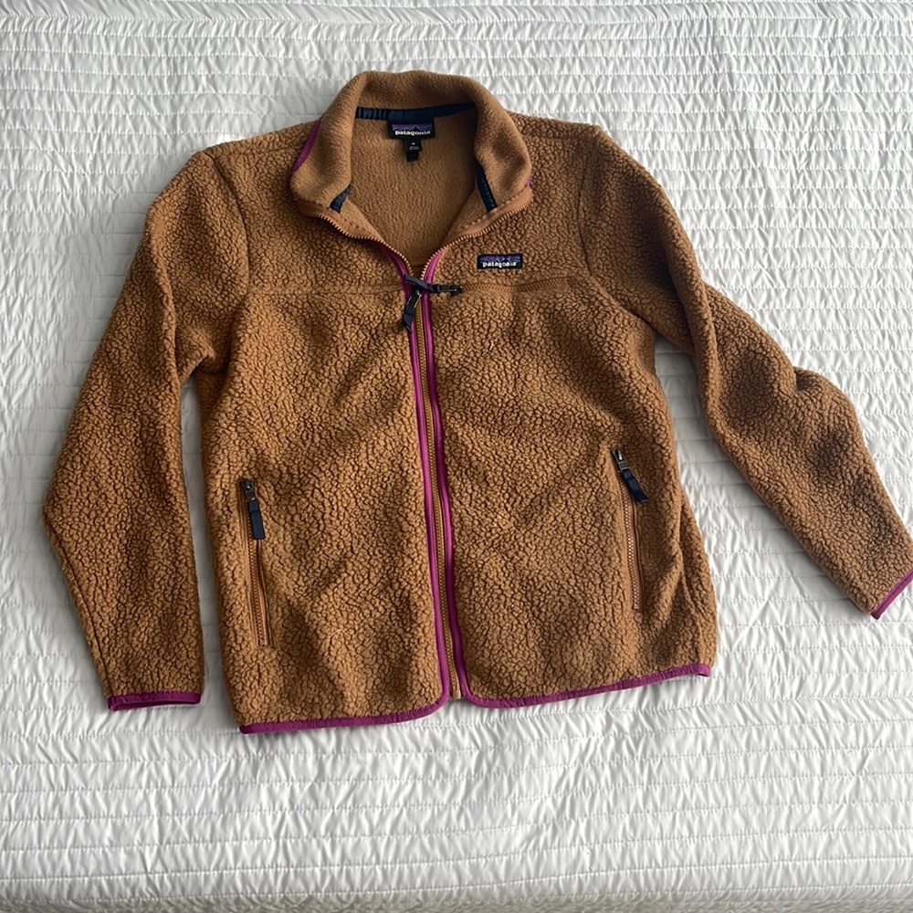 Patagonia/Sherpa full zip jacket